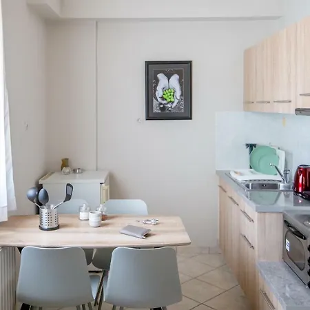 Superior Giatrakos Apartment